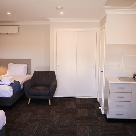 Eastend Studio Apartments Anafi Exterior foto